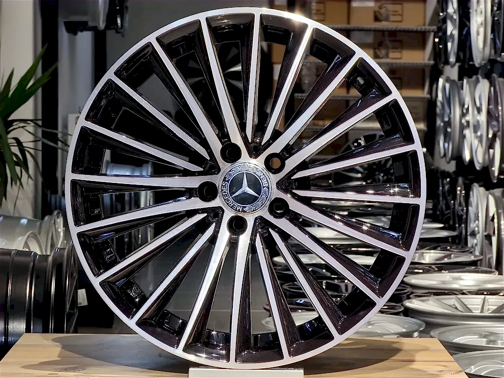 19" MERCEDES C AMG - Görsel 3