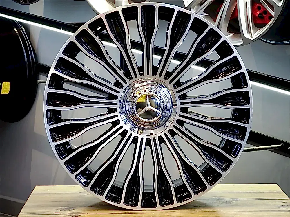 17" MERCEDES MAYBACH - Görsel 1