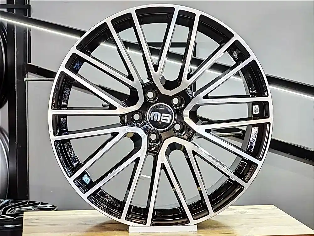 20" PORSCHE MACAN - Görsel 1