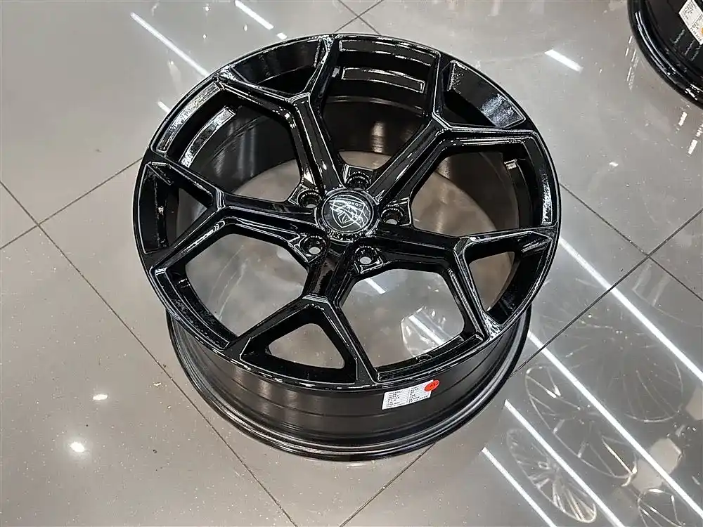 18" RS6 PIANO BLACK - Görsel 1